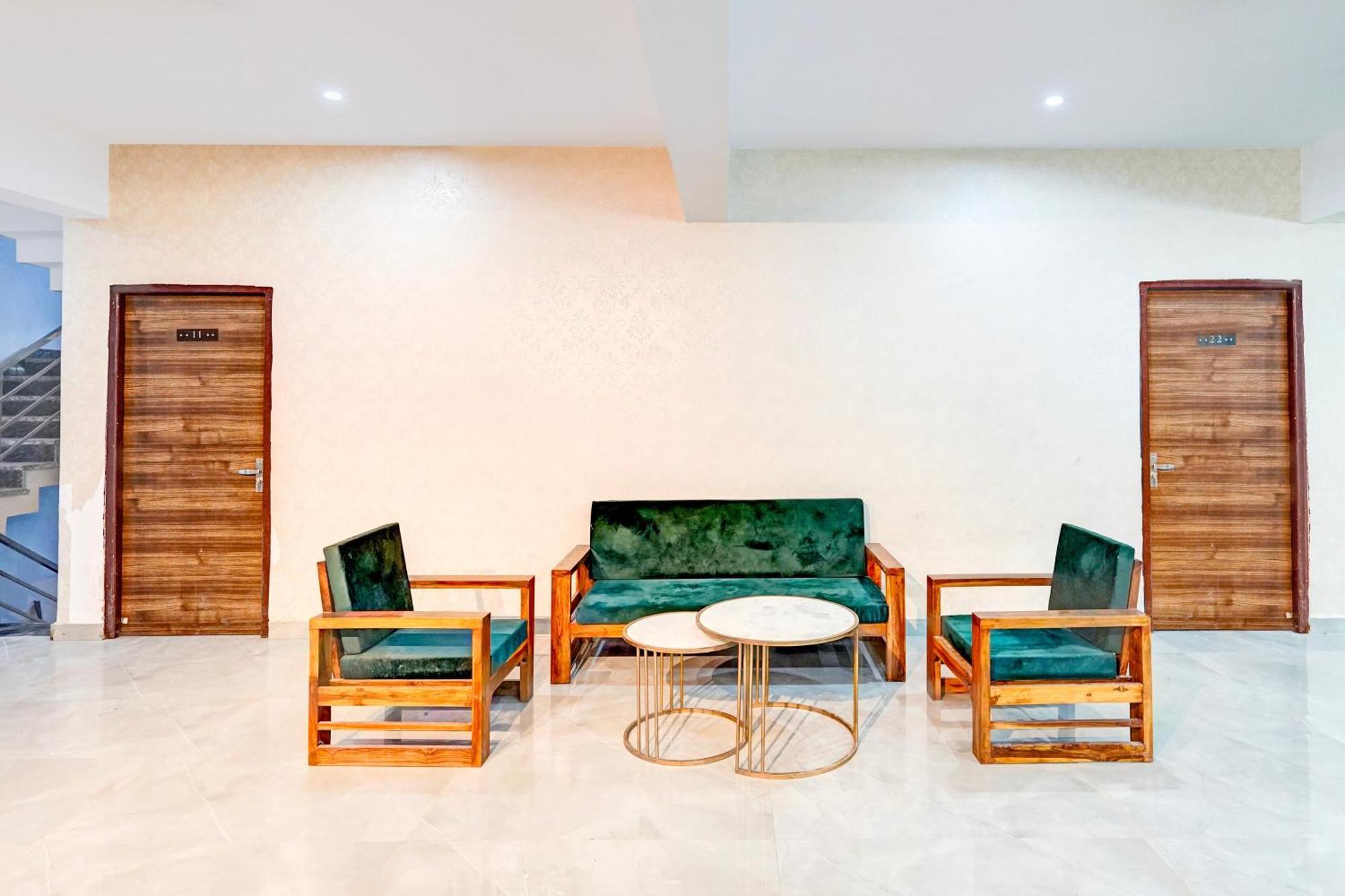 Hotel Super Townhouse Sector 86 Near Sector 83 Metro Station Noida Exterior foto